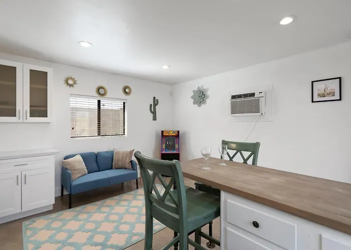 Pet Friendly Close To Asu Private Yard Tempe